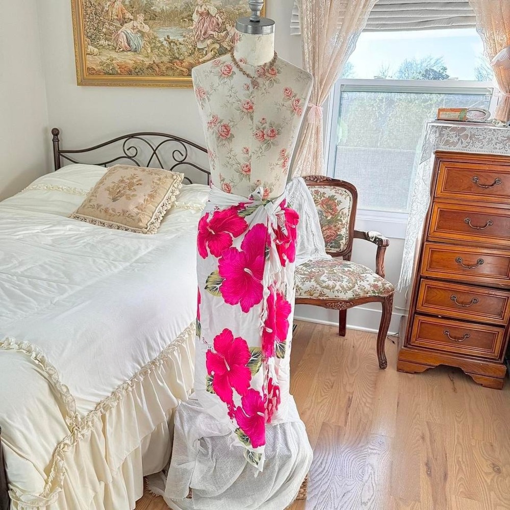 Y2K pink hibiscus floral sarong‎ wrap one size - Picture 2 of 3